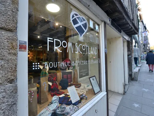 Conséquence du Brexit, Alistair ferme sa boutique à Dinan