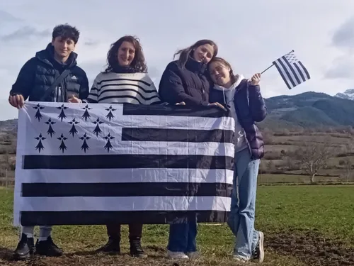 Bretons de l'Etranger : Gwen lance la "Breizh Cat" en Espagne pour...
