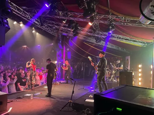 Rennes. Hit West est parti en Live au Mem, avec Superbus !