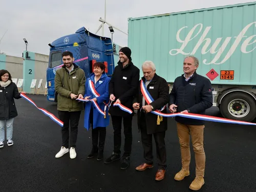 Le plus grand site de production d'hydrogène vert de France,...