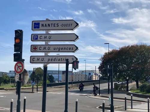 Un brancardier violemment agressé à Challans, sans motif apparent