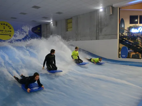 Quimper. La vague artificielle de surf, en vedette, à La "Playce" !