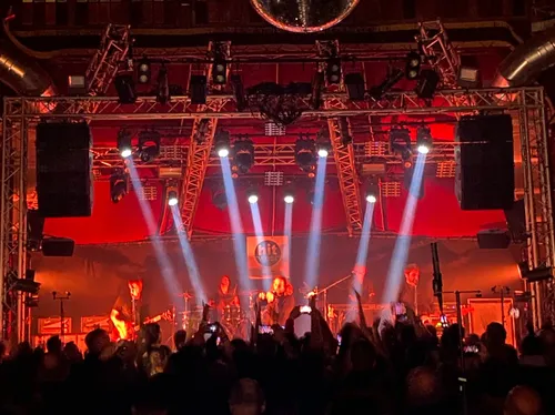 Rennes : les brestois de Matmatah mettent le feu au MEM !