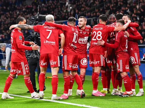 Football. De Brest à Londres en passant par La Réunion, les...