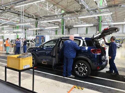 Rennes. En route pour visiter le site Stellantis de La Janais !