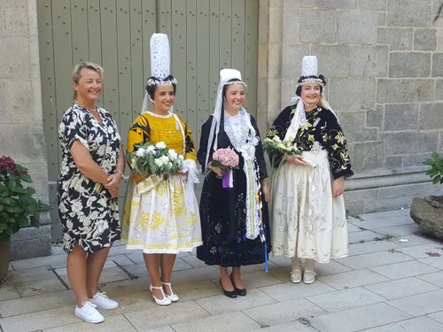 Quimper : Elisa Douillard, la nouvelle Reine de Cornouaille