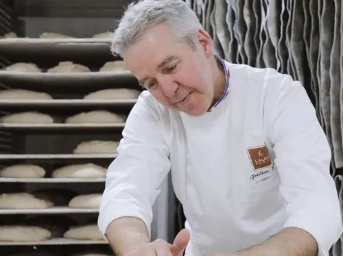 Saint-Fraimbault-de-Prières. Un boulanger "star" dans un village du...
