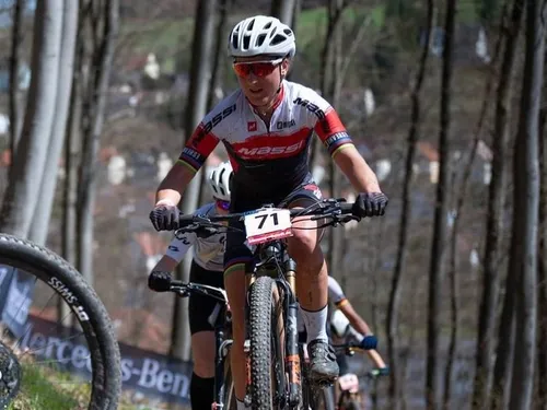  Julie Bresset arrête la compétition