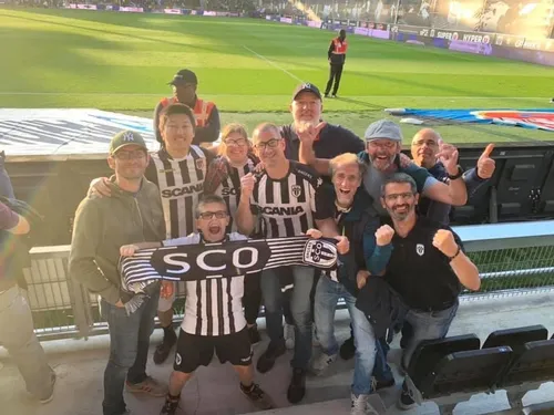Journée mondiale des sourds : les supporters silencieux du SCO 