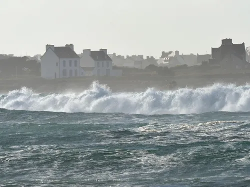 Tempêtes. Les assurés vont devoir mettre la main à la poche, pour...