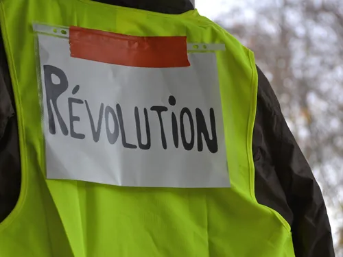 Les gilets jaunes de retour, ou pas