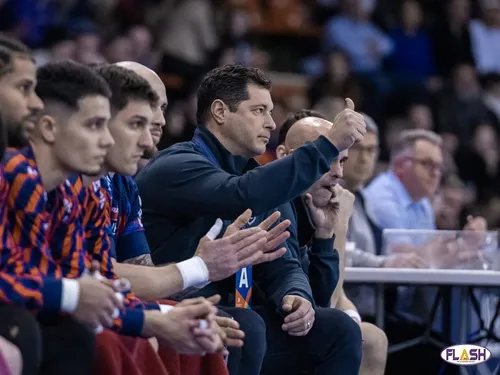 Handball / LH – Saint-Raphaël « Cette équipe de Saint-Raphaël a des...