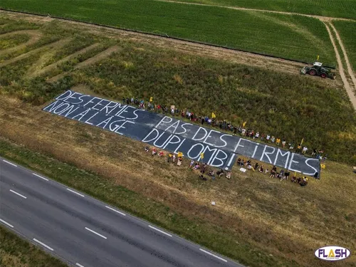 Haute-Vienne : manifestation contre la loi Duplomb à Berneuil