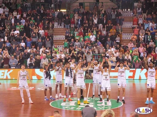 Le Limoges CSP assure son maintien en Betclic Elite face à...