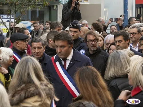 Incendie de la mairie de Limoges : les élus affichent leur solidarité