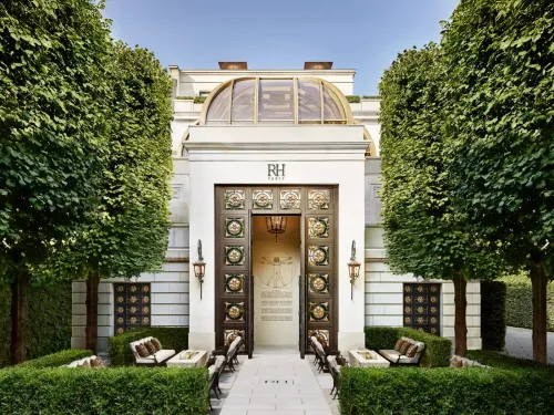 FG CHIC :  RH le nouveau temple du design sur les Champs Elysées