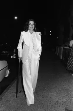 Le smoking Saint Laurent, 60 ans d’une révolution au féminin