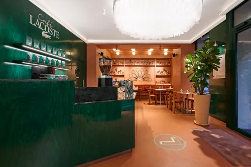 FG CHIC : Lacoste ouvre son premier café à Paris : l’allure au goût...