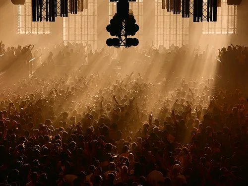 [UNVRS] : tes places pour Armin Van Buuren presents A State Of...