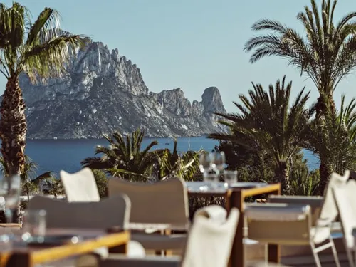 FG CHIC IBIZA: La Mirada by Petunia 