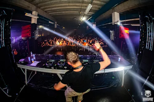 Le retour de Born To Rave : une odyssée électronique à l’Arena de...