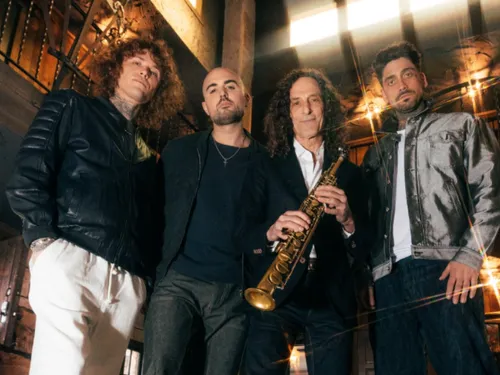 Cheat Codes, Izzy Bizu, Kenny G: sacrée équipe pour More Than...