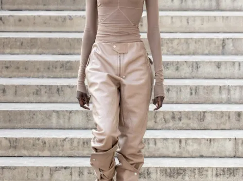 FG CHIC : L'Élégance de l'Apocalypse : La Sérénité Brutale de Rick...