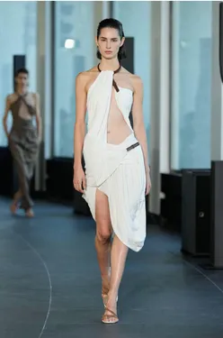 FG CHIC IBIZA: Elegancia Redefinida: La Colección Christopher Esber Captura el Espíritu 