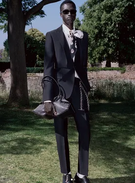 FG CHIC : Alexander McQueen Spring–Summer 2026 Pre-Collection 