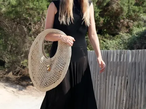 FG CHIC IBIZA: Margot Robbie y el Objeto del Deseo: Le Rond...