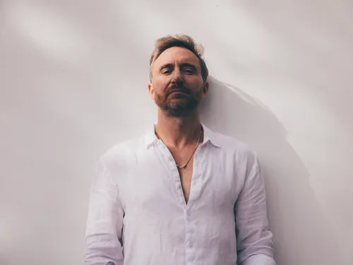 David Guetta, N°1 mondial, invité d'Antoine Baduel !