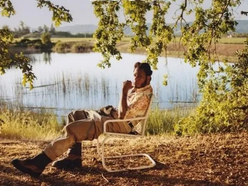 Leon Bridges revient avec son nouvel album éponyme Leon