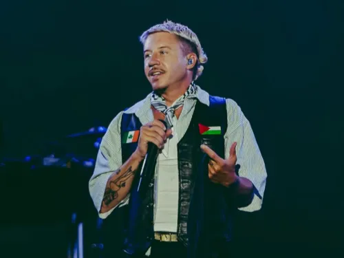 Macklemore écarté de la tournée d’Ed Sheeran après ses prises de...