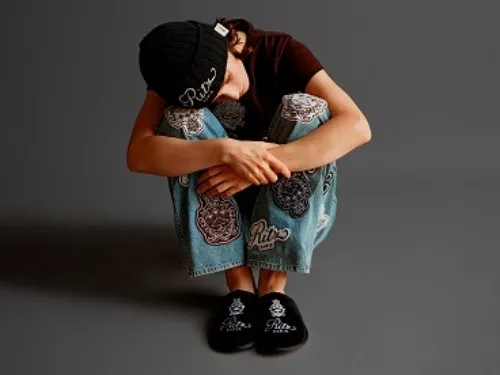 Palaces parisiens recherchent nouveaux clients