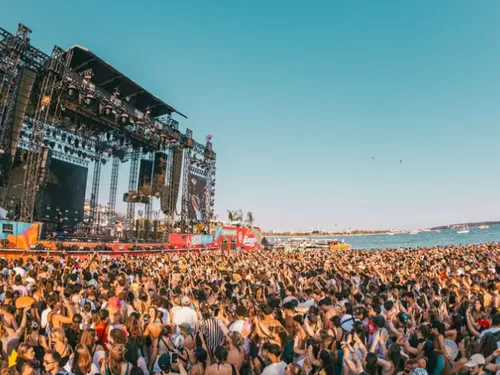 Les Plages Électroniques annoncent un line-up XXL pour leurs 20 ans