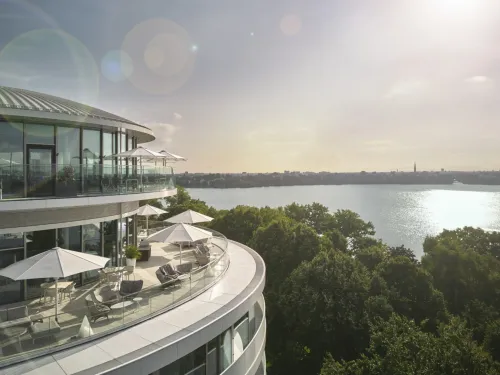 FG CHIC HAMBOURG : L'ÉLÉGANCE REDÉFINIE : LE FONTENAY, UN HAVRE...