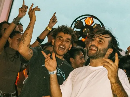 Le duo Anotr annonce un nouvel album et une tournée mondiale