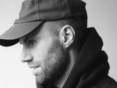 Boston Bun signe son retour avec Hold On (Til It Goes On)