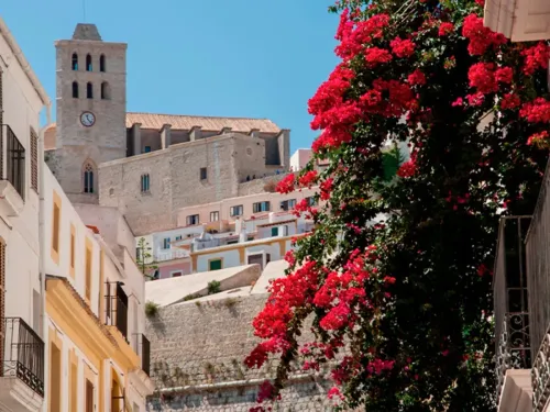 FG CHIC IBIZA : Dalt Vila, la eterna ciudadela de luz e historia 