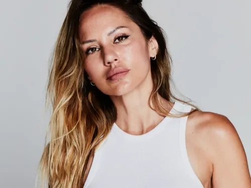 Deborah de Luca se retire du festival Hard Summer