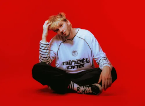 Open World, le nouveau road trip musical de Fakear