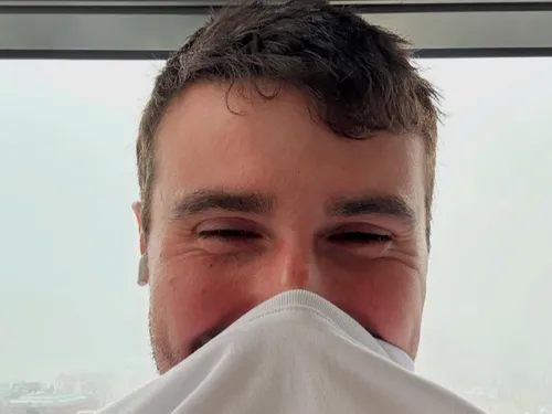 Fred Again crée l'événement avec Victory Lap 