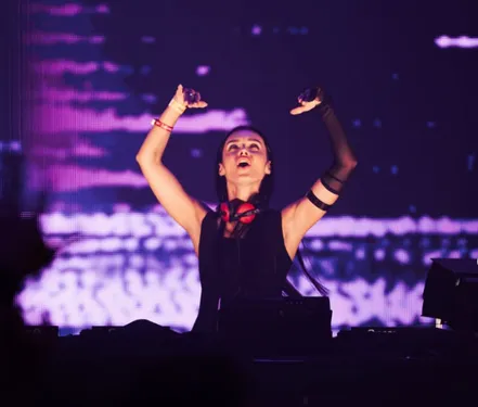  Pourquoi aucune Française n’a encore intégré le Top 100 DJs ?