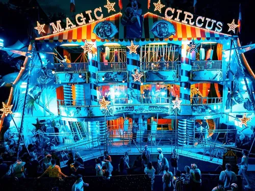 Madame Loyal prépare une énorme fête pour ses 5 ans    