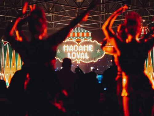 Madame Loyal revient à Paris dans son format XXL 