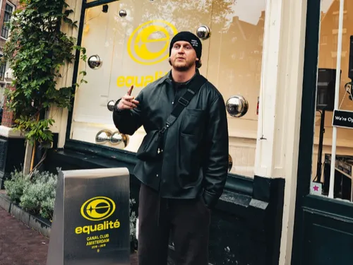 Max Dean redonne vie à un classique de Timbaland