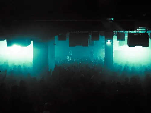 Un marathon électronique s'installe à Paris pour la marche des fiertés