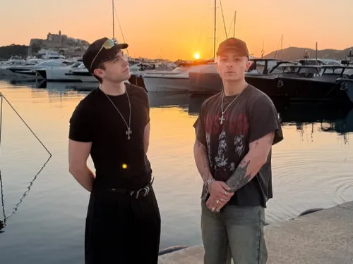 Prospa signe un nouvel hymne groovy avec Love Songs