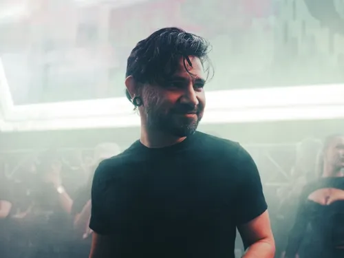 Skrillex revient en force avec SOMA, un projet éclectique et explosif