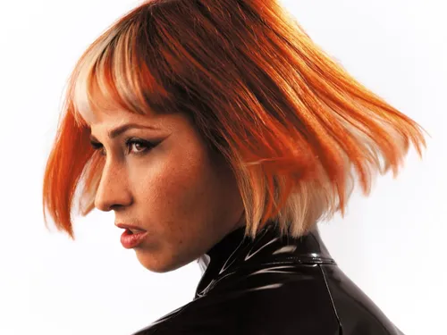 Lendemain de fête, le nouveau titre électro pop de Suzane